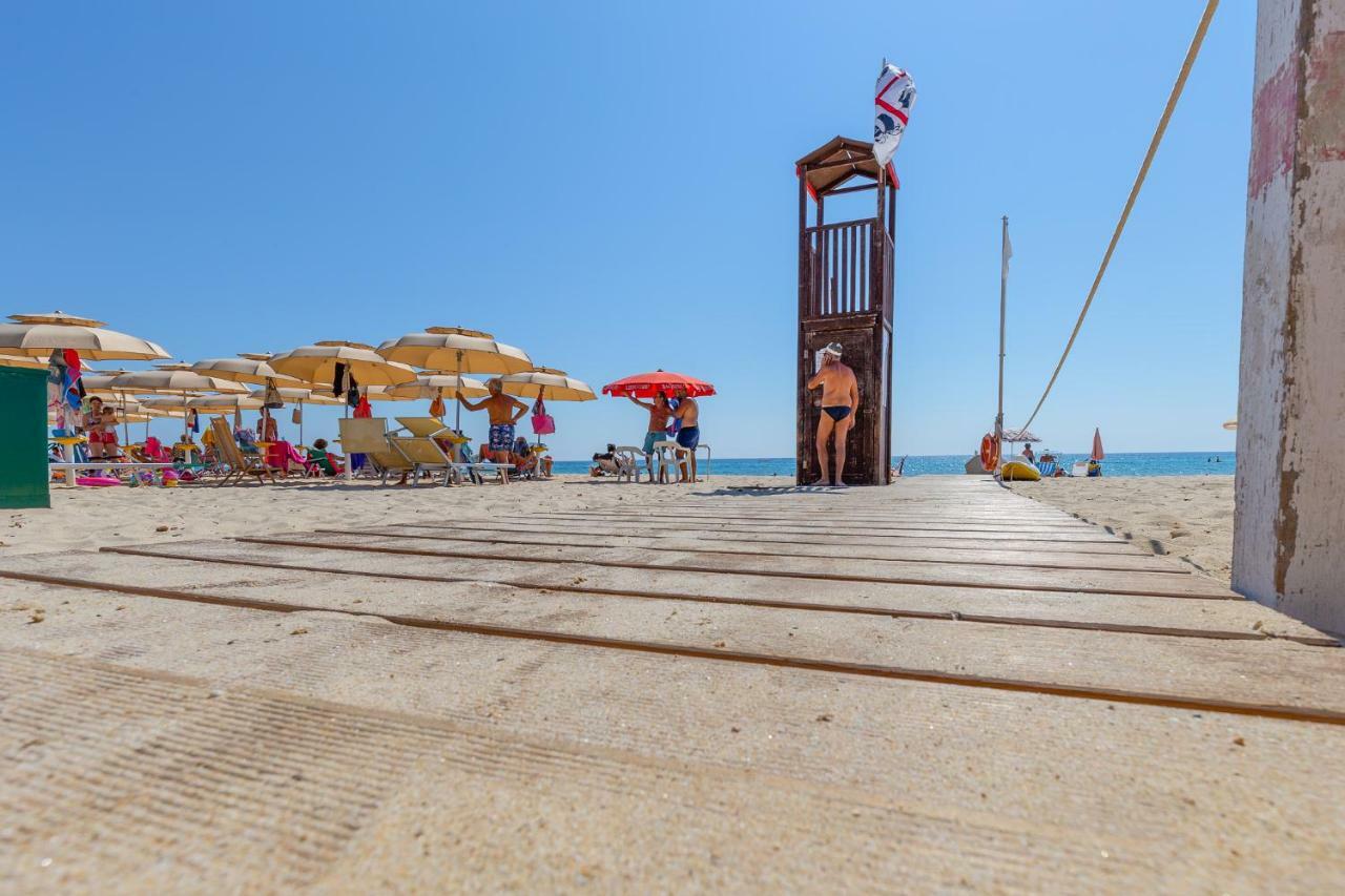 "Sardesidence" Spiaggia Privata Wifi Parcheggio Riservato 哥斯达雷 外观 照片